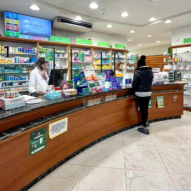 Bancone farmacia
